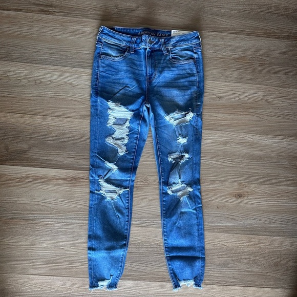 NWT! NEW! American Eagles Outfitter Distressed Blue Jeans Size 10, 12, 14 Only - Picture 4 of 7